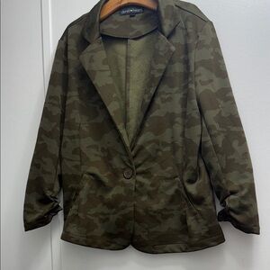 Derek Heart Women's Olive Camouflage Blazer